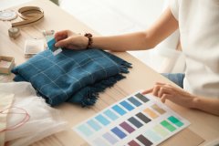 纺织品染色如何控制色差？